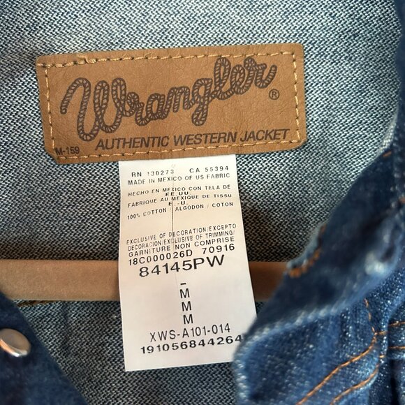 Boys/Youth Wrangler Denim/Jean Jacket, Size Medium - Picture 3 of 10